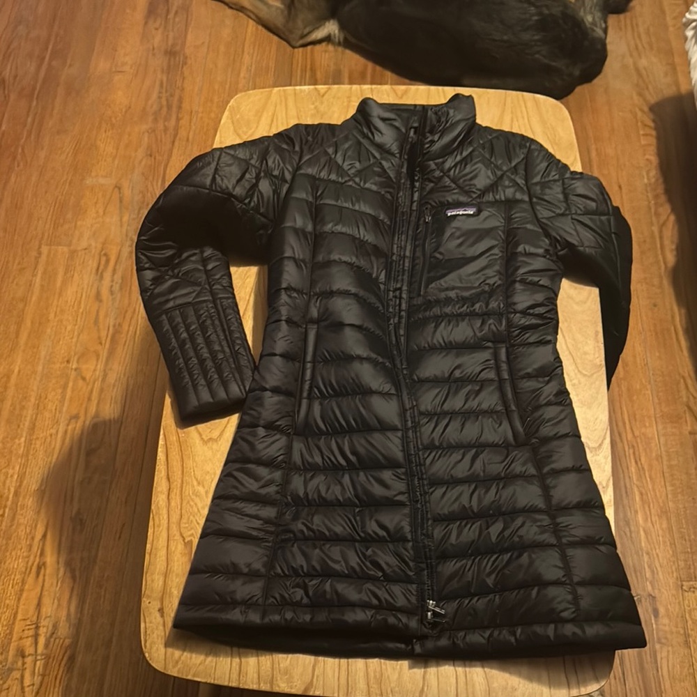 Patagonia Black Puffer Jacket with Quilted Design